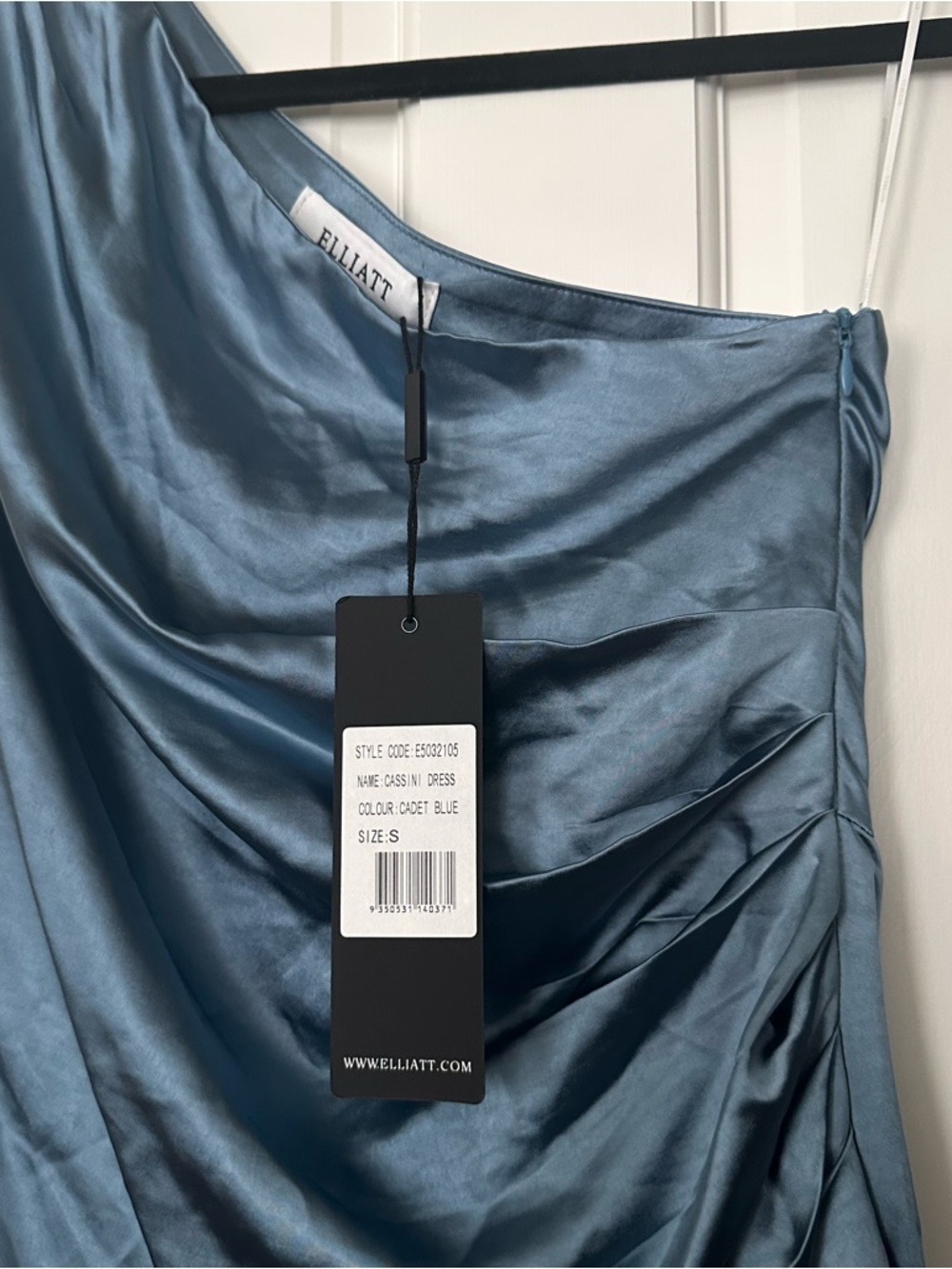 NWT Small Revolve Elliatt Cassini One-Shoulder Satin Dress in Blue Formal - Picture 4 of 5